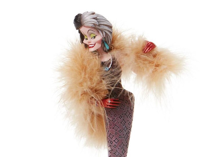 101 Dalmations Disney Showcase Couture de Force Cruella de Vil Figurine Gallery Image 1