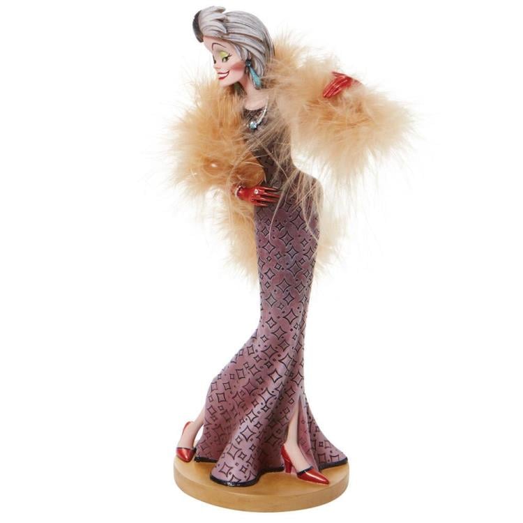 101 Dalmations Disney Showcase Couture de Force Cruella de Vil Figurine Gallery Image 5