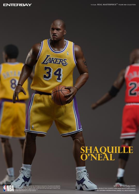 NBA Real Masterpiece Shaquille O'Neal (Lakers Home) 1/6 Scale Figure Gallery Image 5