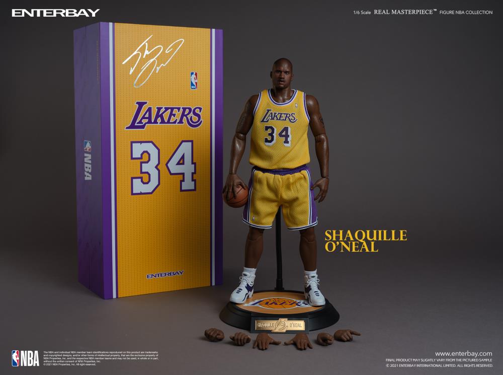 NBA Real Masterpiece Shaquille O'Neal (Lakers Home) 1/6 Scale Figure Gallery Image 8
