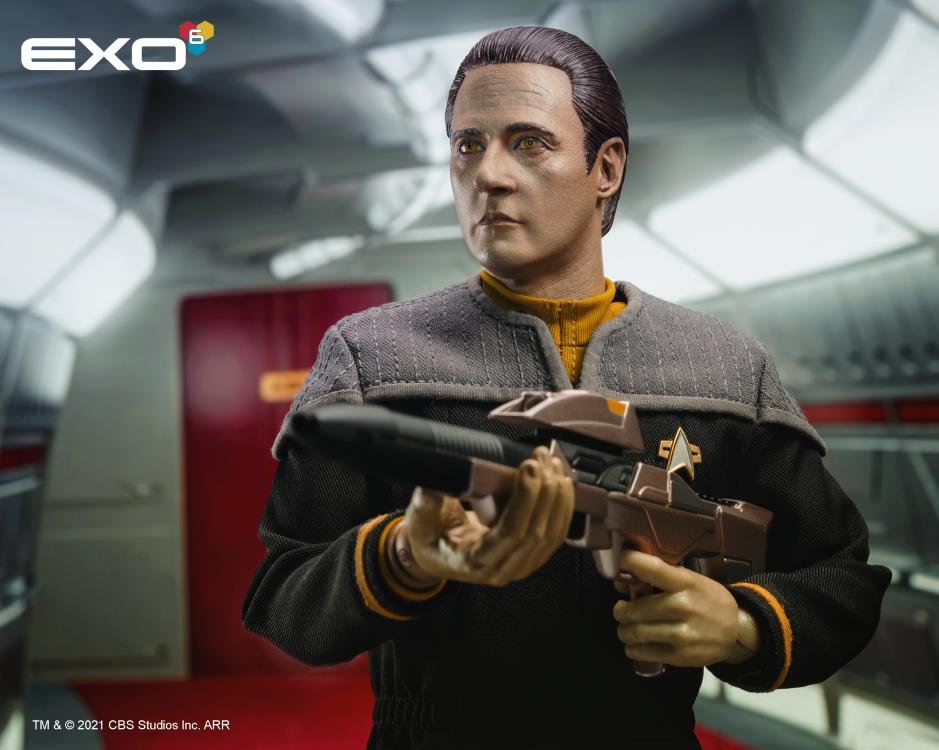 Star Trek: First Contact Lieutenant Commander Data 1/6 Scale Figure Gallery Image 7