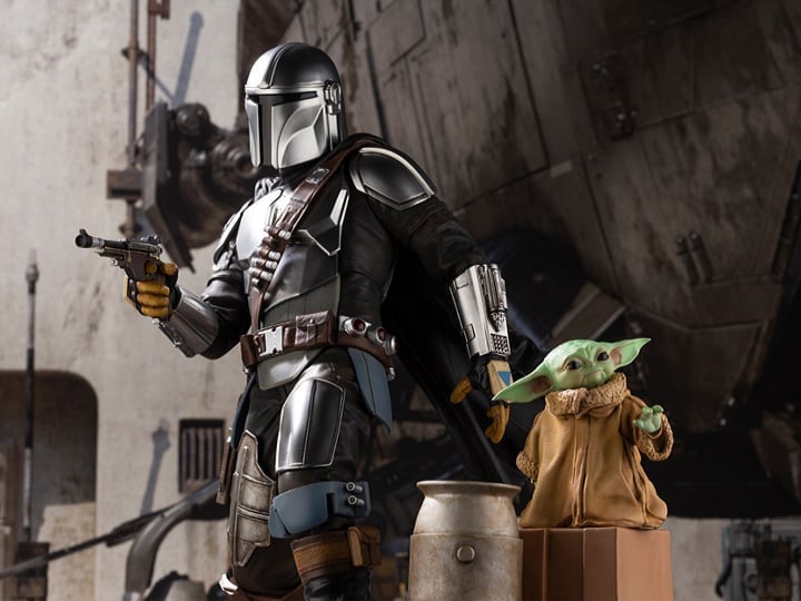 The Mandalorian ArtFX Mandalorian & The Child Statue Gallery Image 1