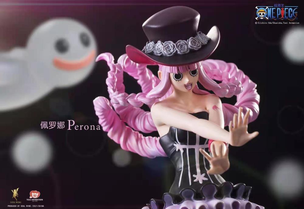 One Piece Dracule Mihawk and Perona 1/6 Scale Statue Set Gallery Image 14