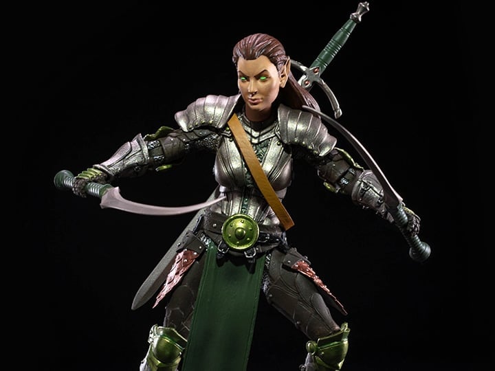 Mythic Legions Tactics: War of the Aetherblade Female Elf Deluxe
