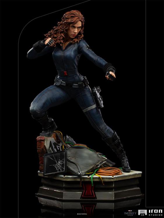 Avengers: Infinity Saga Legacy Replica Black Widow 1/4 Scale Limited Edition Statue Gallery Image 3