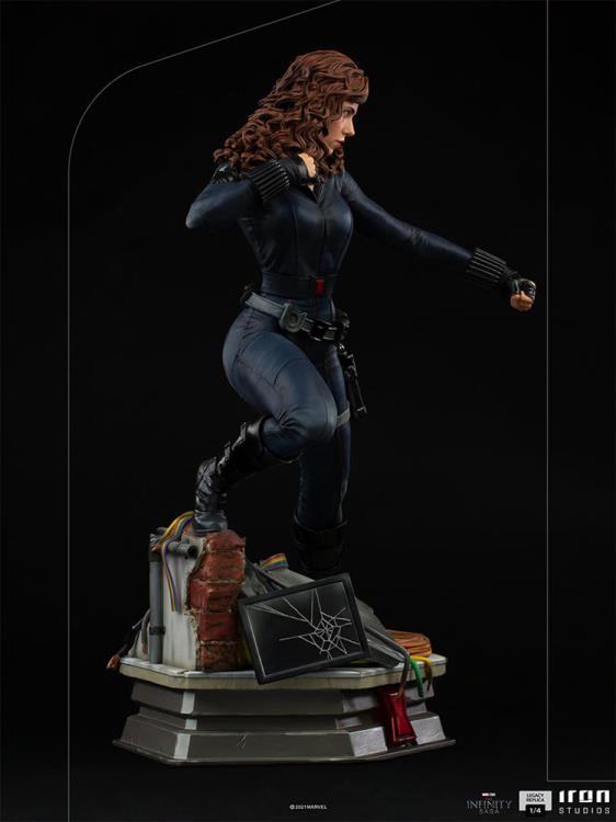 Avengers: Infinity Saga Legacy Replica Black Widow 1/4 Scale Limited Edition Statue Gallery Image 4