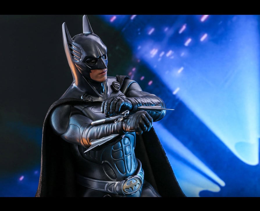 Batman Forever MMS593 Batman (Sonar Suit) 1/6 Scale Collectible Figure Gallery Image 13