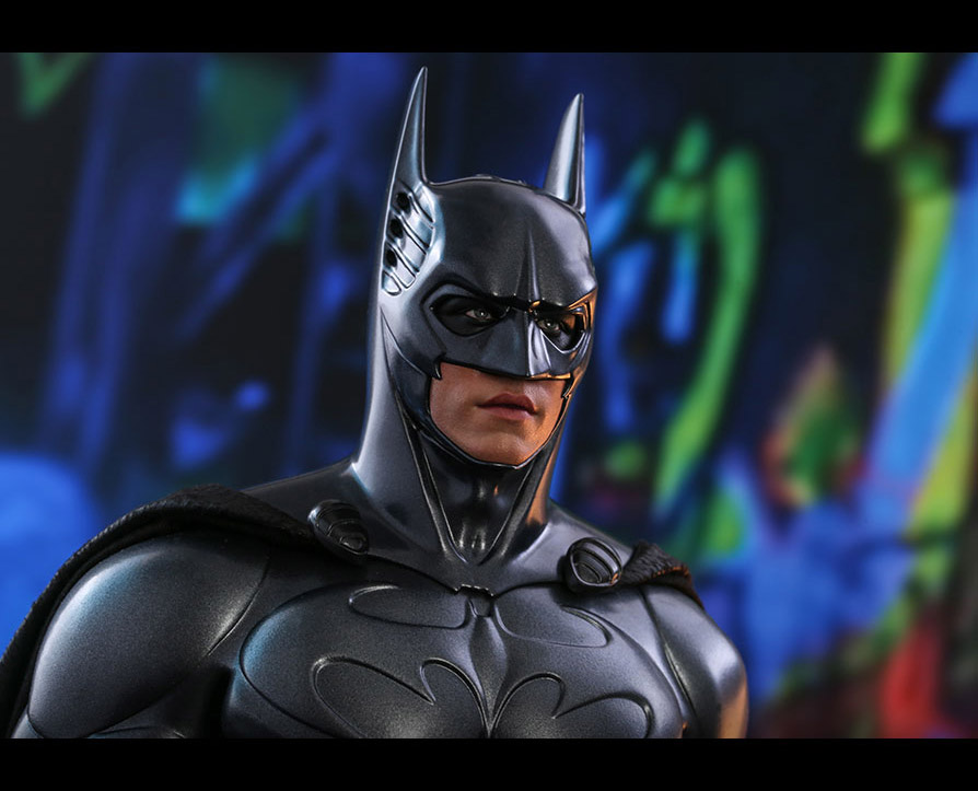 Batman Forever MMS593 Batman (Sonar Suit) 1/6 Scale Collectible Figure Gallery Image 14