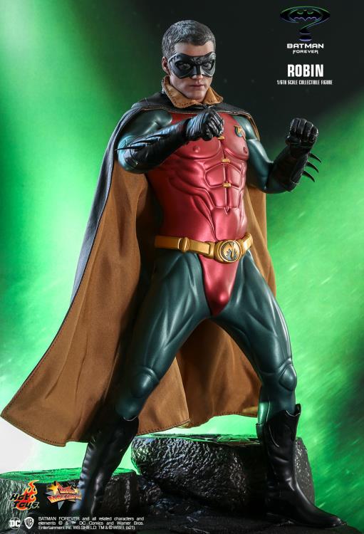 Batman Forever MMS594 Robin 1/6 Scale Collectible Figure Gallery Image 6