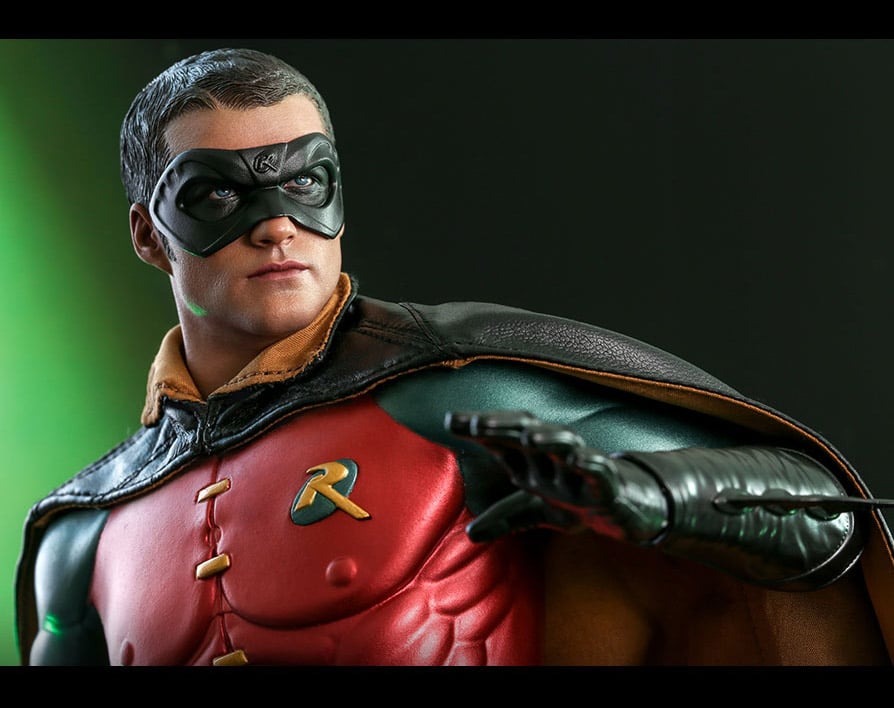 Batman Forever MMS594 Robin 1/6 Scale Collectible Figure Gallery Image 14