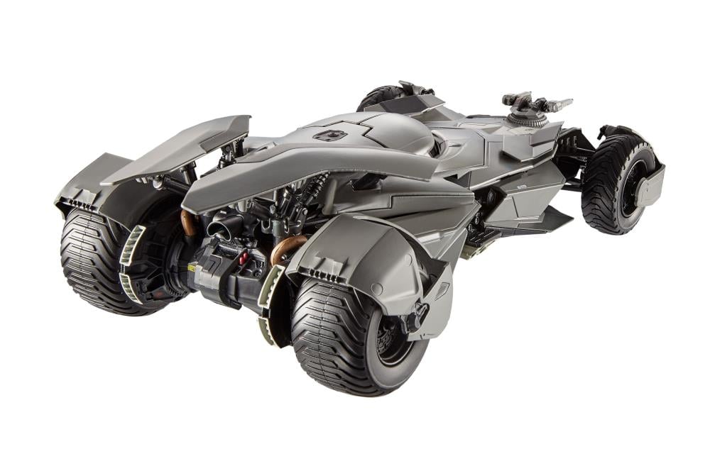 Batman v Superman Hot Wheels Elite 1:18 Scale Batmobile Gallery Image 6