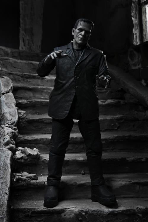 Universal Monsters Ultimate Frankenstein's Monster (Black & White) Figure Gallery Image 4
