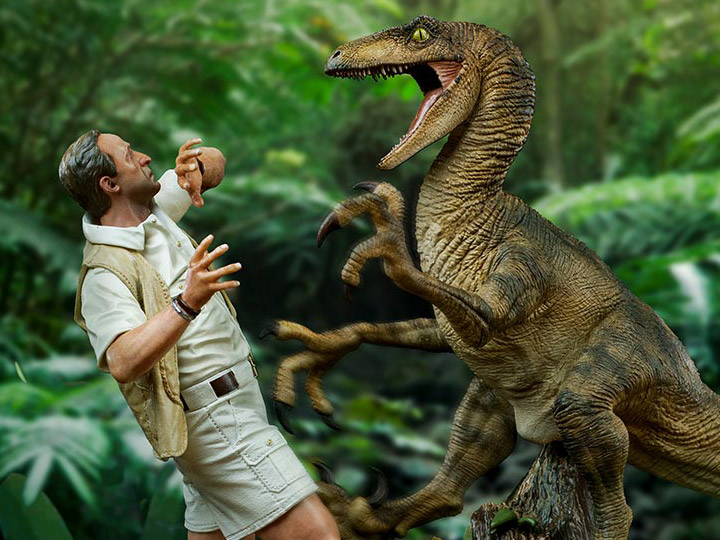 Jurassic Park Clever Girl 1/10 Deluxe Art Scale Limited Edition Statue Gallery Image 1