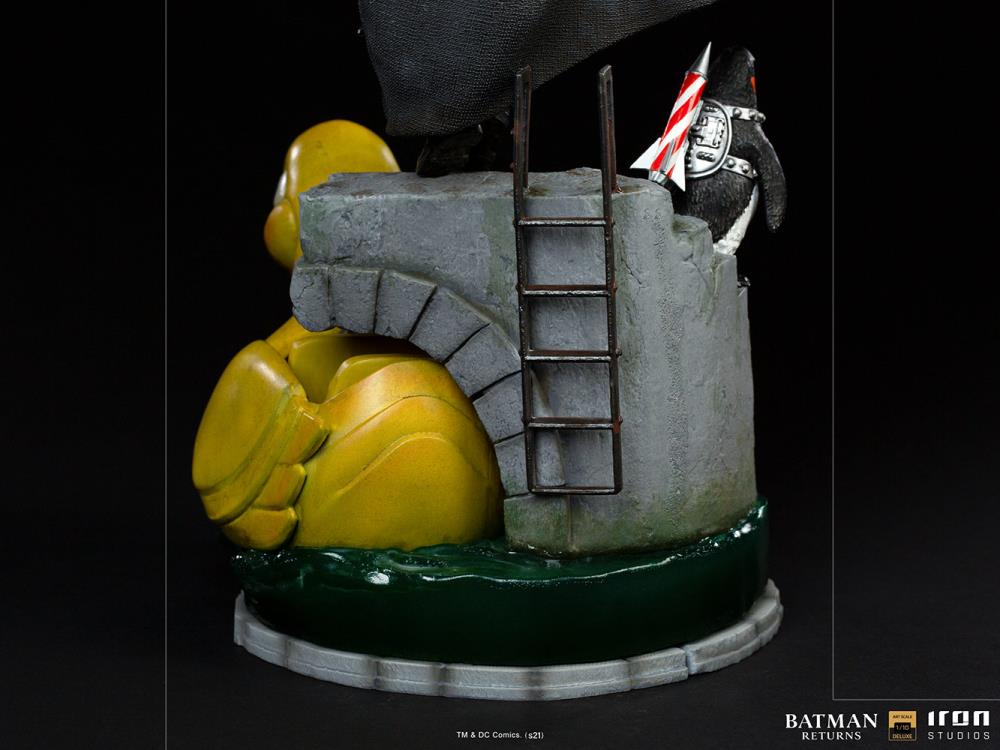 Batman Returns Penguin 1/10 Deluxe Art Scale Limited Edition Statue Gallery Image 11