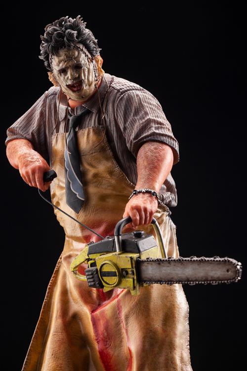 The Texas Chainsaw Massacre ArtFX Leatherface Statue Gallery Image 12
