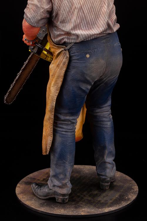 The Texas Chainsaw Massacre ArtFX Leatherface Statue Gallery Image 10