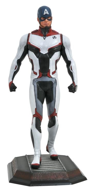 Marvel Gallery Captain America (Avengers Team Suit) Exclusive Figure Gallery Image 4