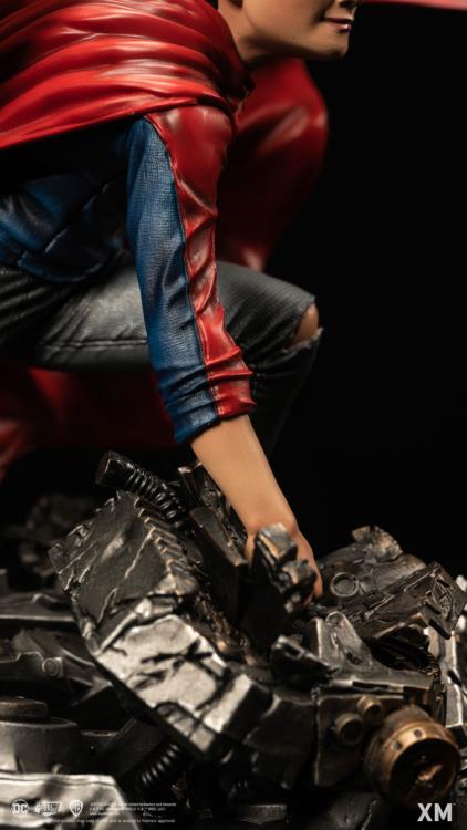 DC Rebirth Premium Collectibles Super Sons 1/6 Scale Limited Edition Statue Gallery Image 19