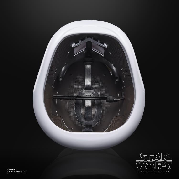 Star Wars: The Black Series First Order Stormtrooper 1:1 Scale Wearable Helmet (Electronic) Gallery Image 7