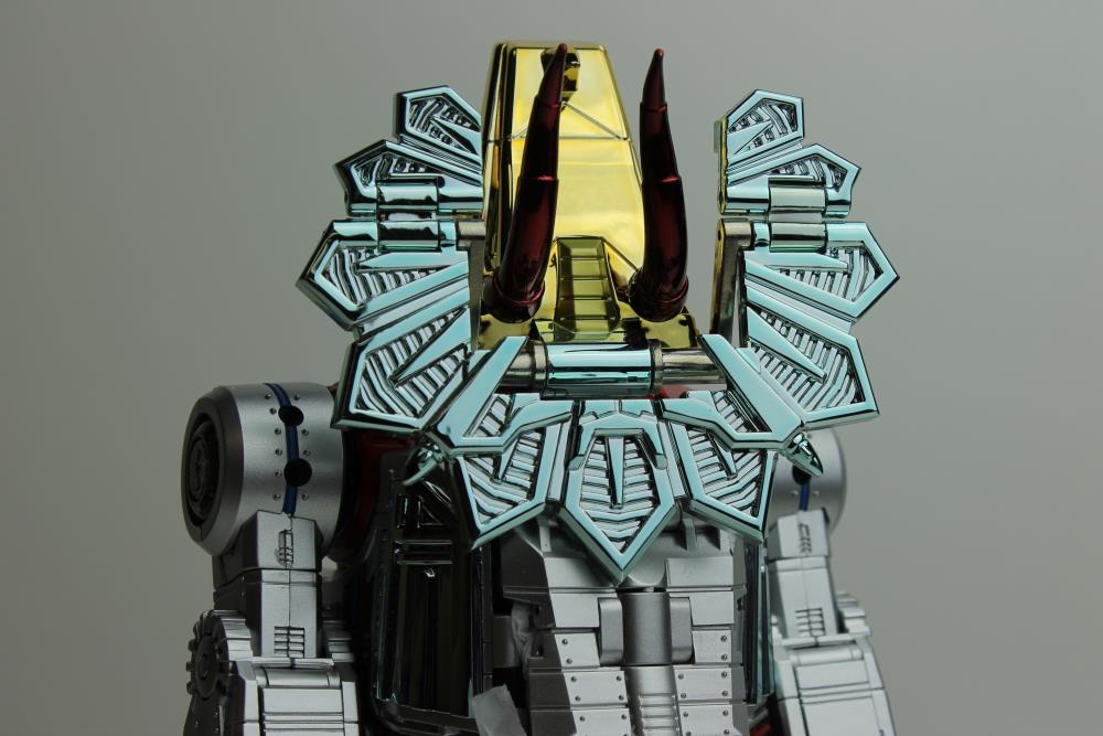 Iron Dibots No.1 - FT-04X Scoria (LE 1000) Gallery Image 3