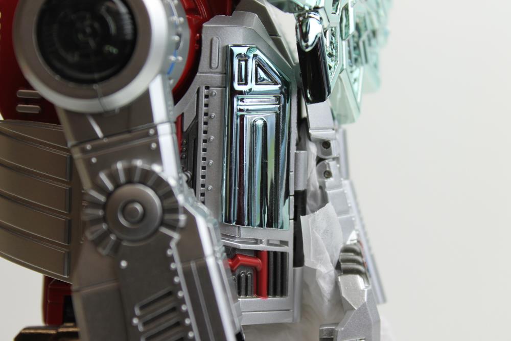 Iron Dibots No.1 - FT-04X Scoria (LE 1000) Gallery Image 4