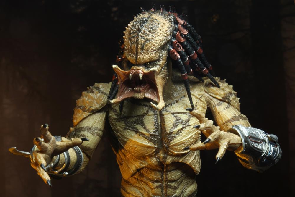 The Predator Ultimate Assassin Predator (Unarmored) Deluxe Figure Gallery Image 9