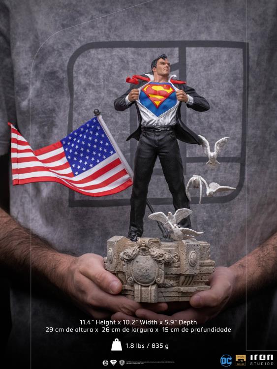 DC Comics Clark Kent 1/10 Deluxe Art Scale Statue Gallery Image 16