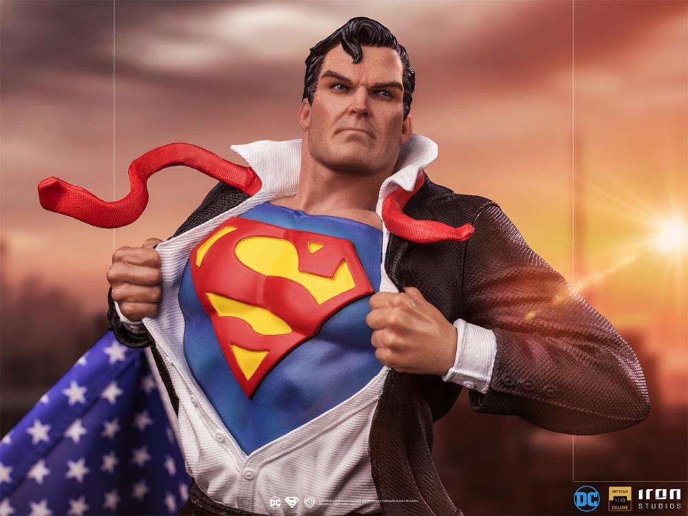 DC Comics Clark Kent 1/10 Deluxe Art Scale Statue Gallery Image 5