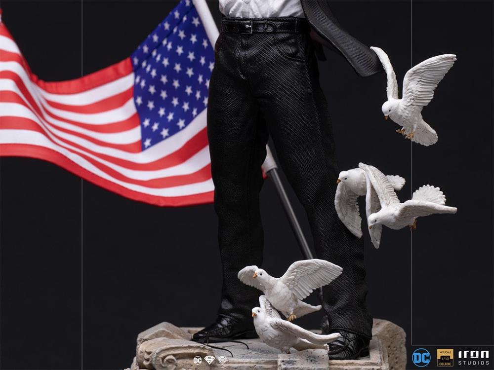 DC Comics Clark Kent 1/10 Deluxe Art Scale Statue Gallery Image 13