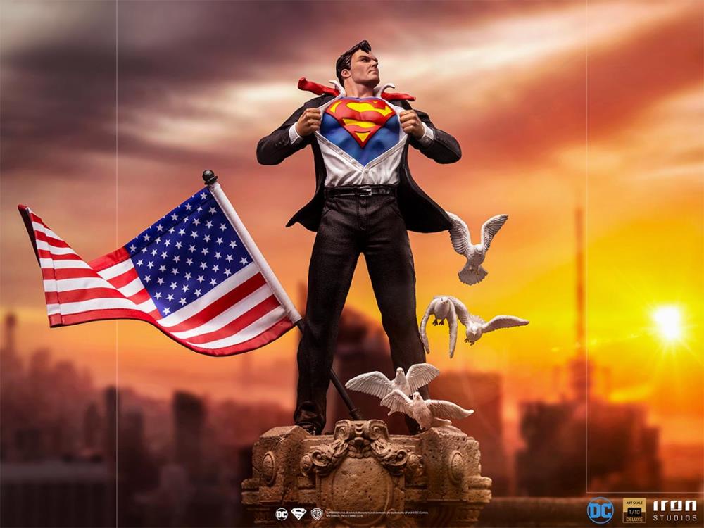 DC Comics Clark Kent 1/10 Deluxe Art Scale Statue Gallery Image 3