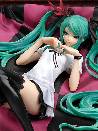 Vocaloid Supercell Featuring Hatsune Miku: World Is Mine (Brown Frame) 1/8 Scale Figure (2nd Reissue) Gallery Image 2