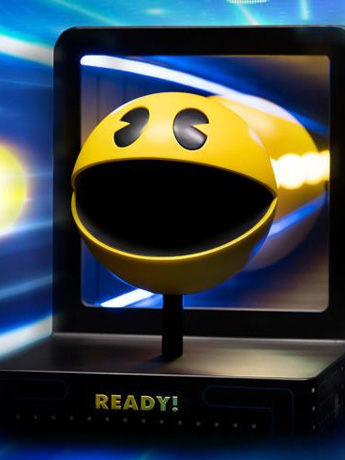 Pac-Man PVC Statue Gallery Image 2