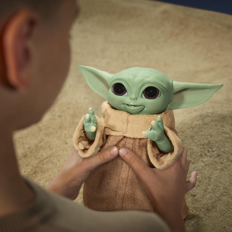 The Mandalorian Galactic Snackin’ Grogu Animatronic Ultimate Edition Gallery Image 11