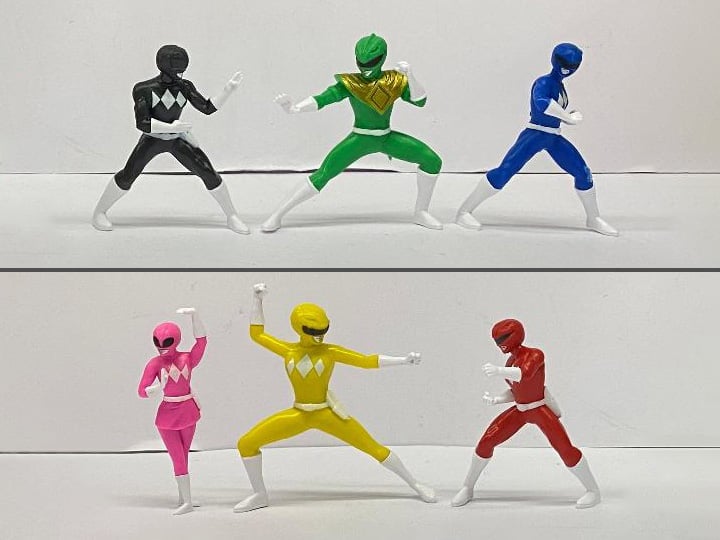 Mighty Morphin Power Rangers 2.5" Set of 6 Vinyl Figures Gallery Image 1