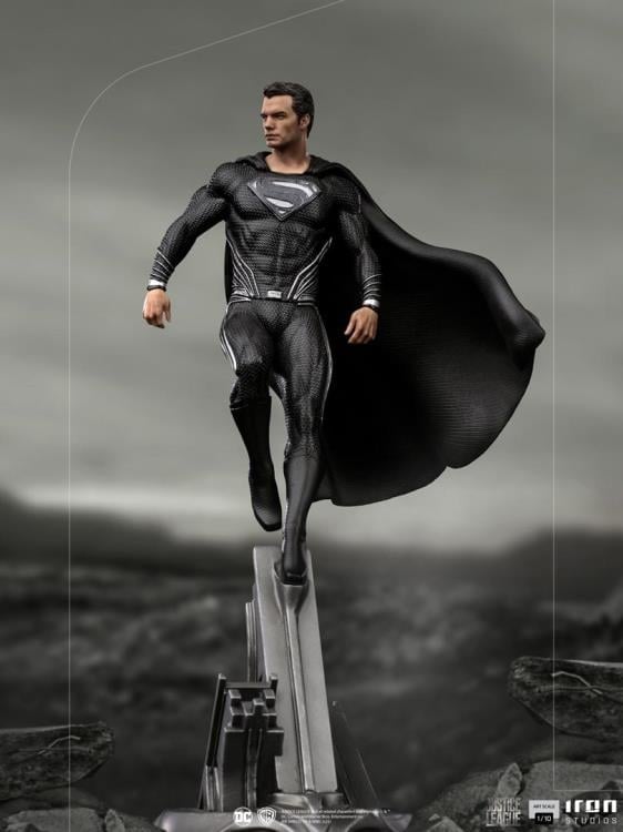 Zack Snyder’s Justice League Superman (Black Suit) 1/10 Art Scale Statue Gallery Image 4