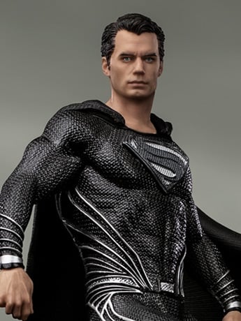 Zack Snyder’s Justice League Superman (Black Suit) 1/10 Art Scale Statue Gallery Image 2