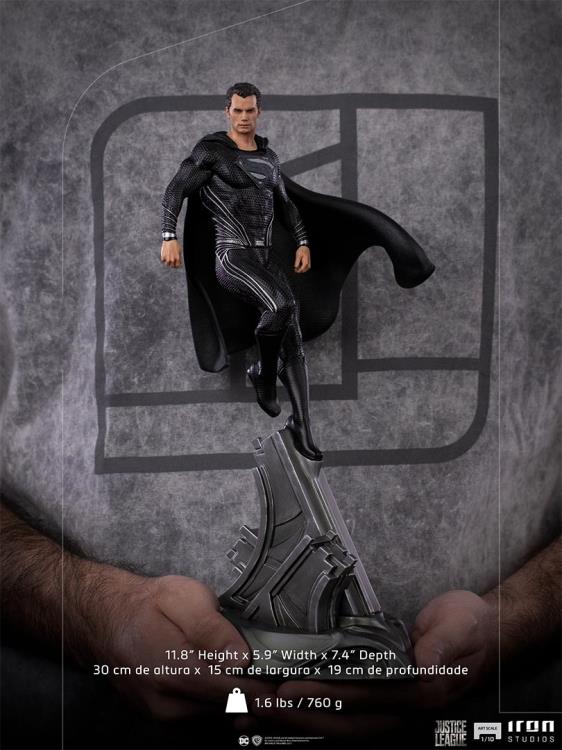 Zack Snyder’s Justice League Superman (Black Suit) 1/10 Art Scale Statue Gallery Image 15