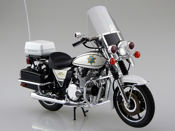 Kawasaki KZ1000 Police Motorcycle 1/12 Scale Model Kit Gallery Image 1