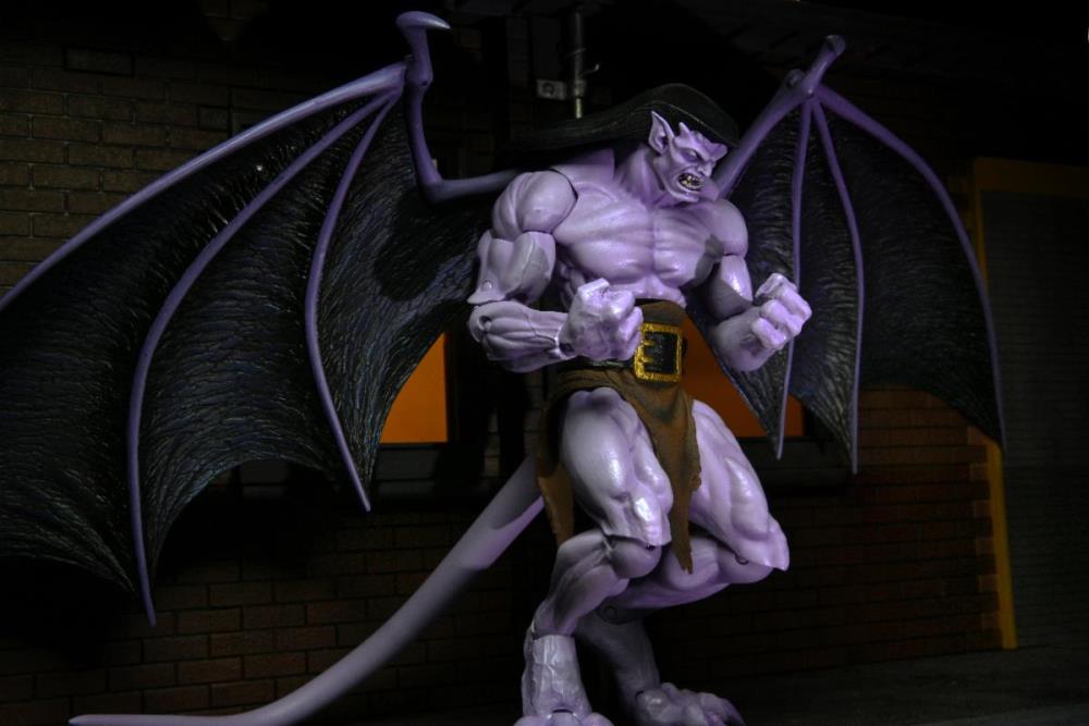 Disney’s Gargoyles Ultimate Goliath Action Figure Gallery Image 12