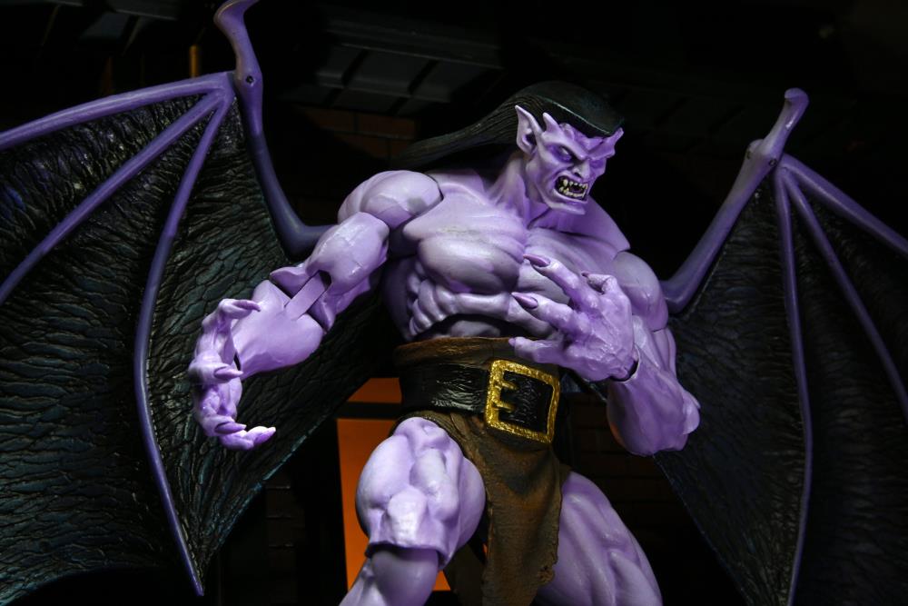 Disney’s Gargoyles Ultimate Goliath Action Figure Gallery Image 14
