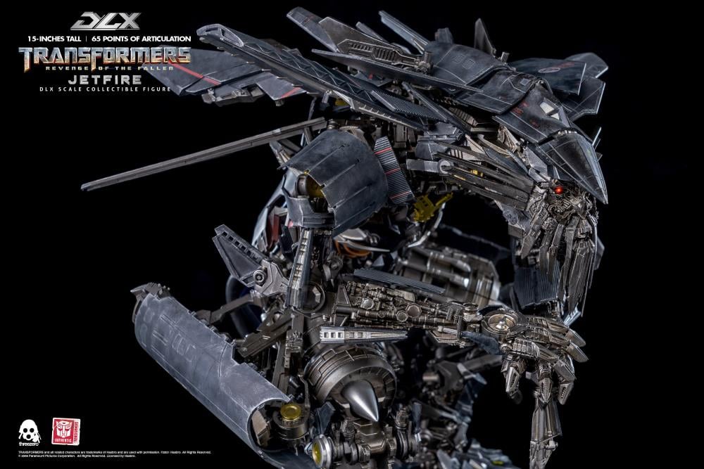 Transformers: Revenge of the Fallen DLX Scale Collectible Series Jetfire Gallery Image 18