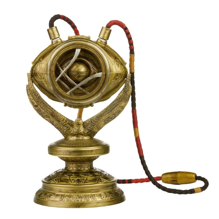 Doctor Strange Marvel Legends Eye of Agamotto Gallery Image 3