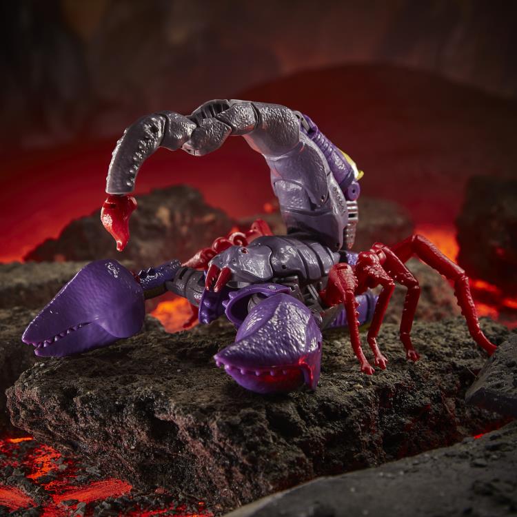 Transformers War for Cybertron: Kingdom Deluxe Scorponok Gallery Image 5