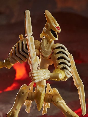 Transformers War for Cybertron: Kingdom Deluxe Wingfinger Gallery Image 2
