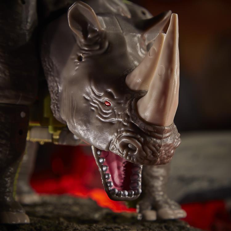 Transformers War for Cybertron: Kingdom Voyager Rhinox Gallery Image 9