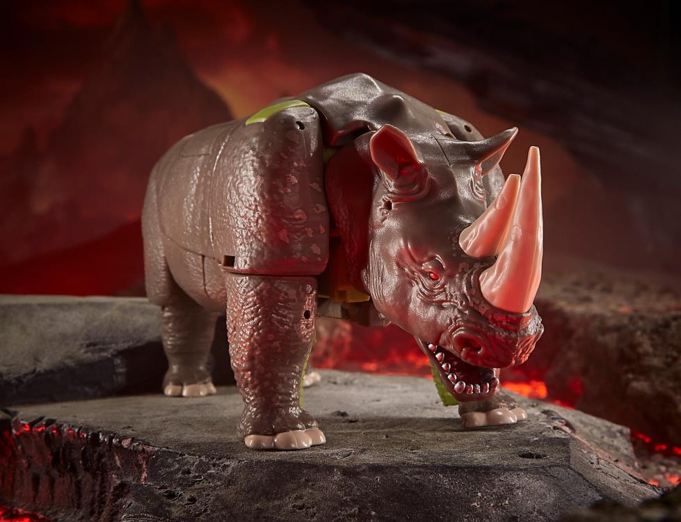 Transformers War for Cybertron: Kingdom Voyager Rhinox Gallery Image 6