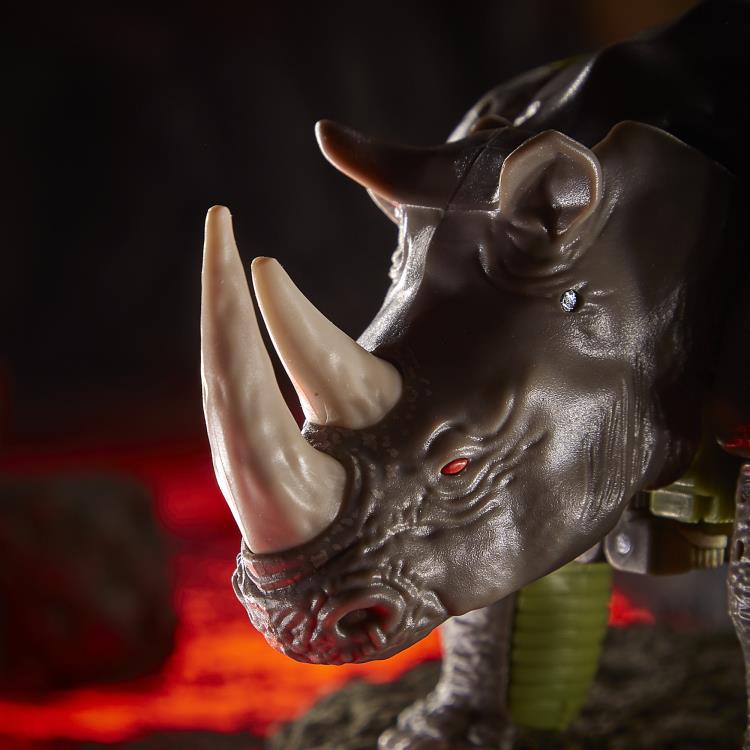 Transformers War for Cybertron: Kingdom Voyager Rhinox Gallery Image 8