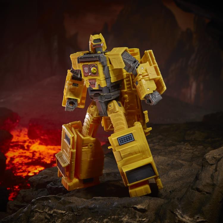Transformers War for Cybertron: Kingdom WFC-K30 Titan Autobot Ark Gallery Image 6