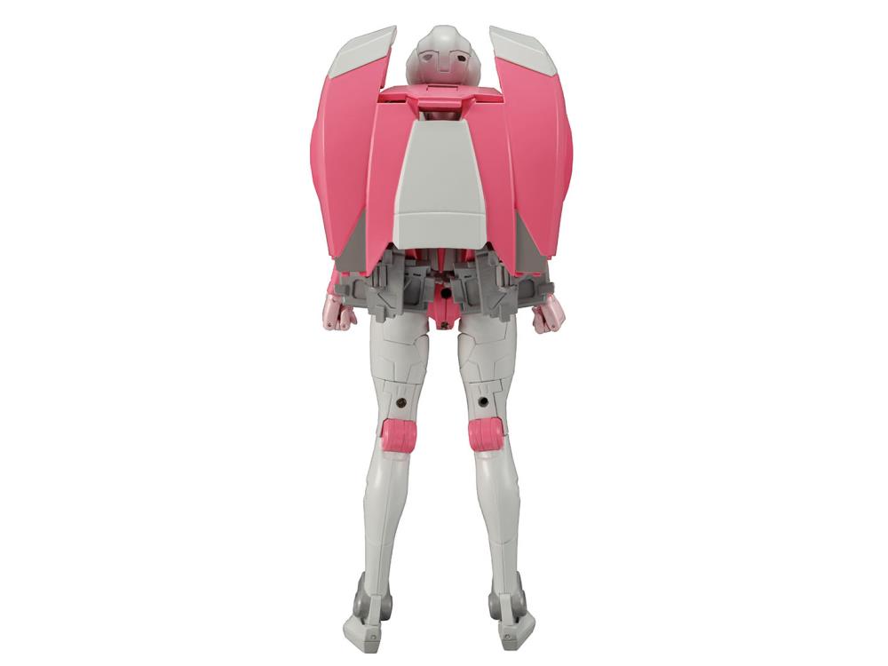 Transformers Masterpiece MP-51 Arcee (With Collectible Pin) Gallery Image 6