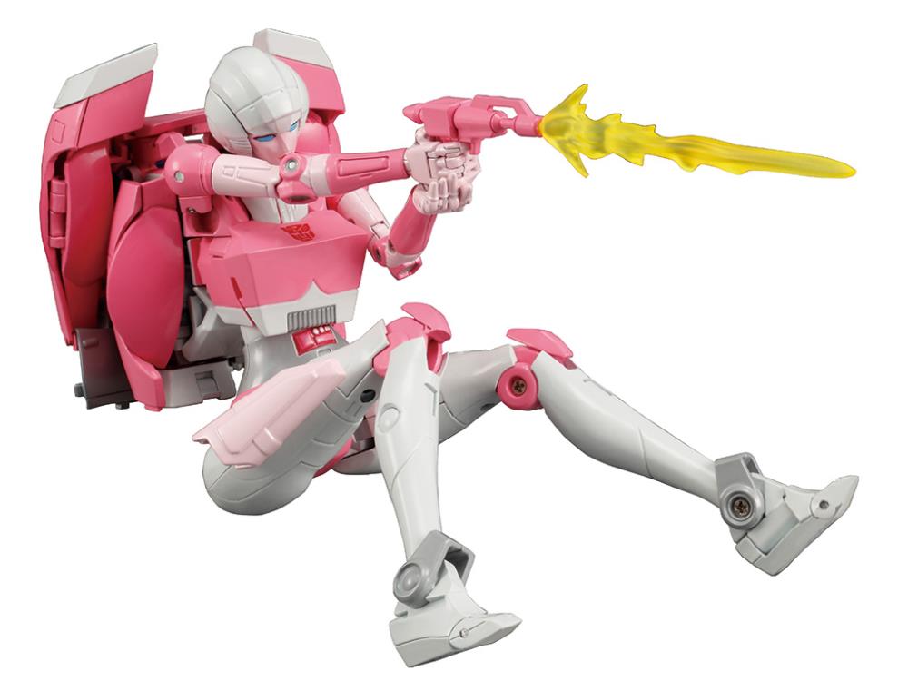 Transformers Masterpiece MP-51 Arcee (With Collectible Pin) Gallery Image 11